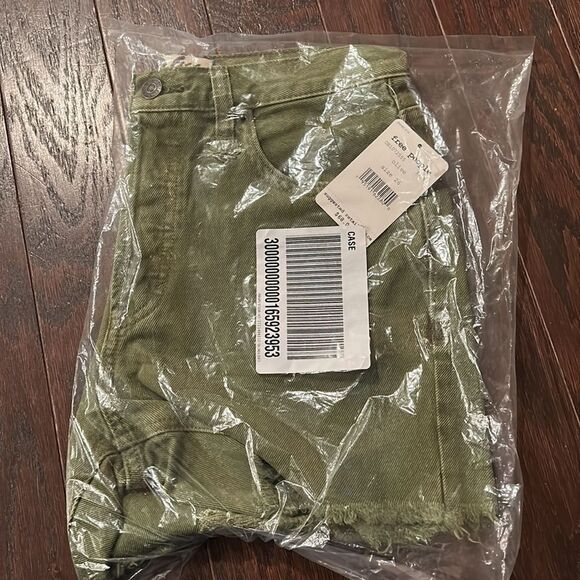 NWT Free People Makai Cut Off Shorts Size 26 Olive Green - Picture 8 of 11